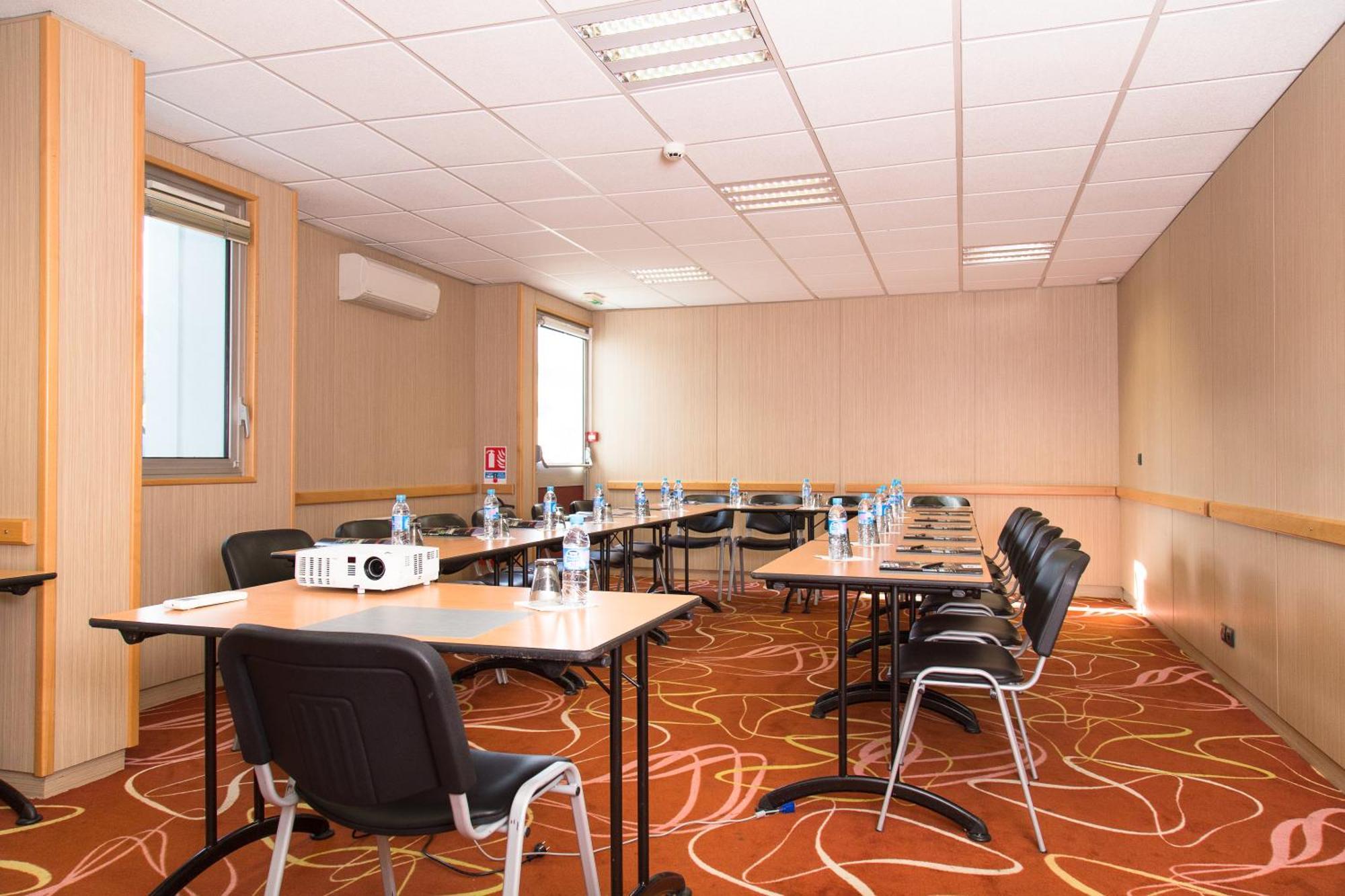 Brit Hotel Toulouse Colomiers - L'Esplanade Buitenkant foto