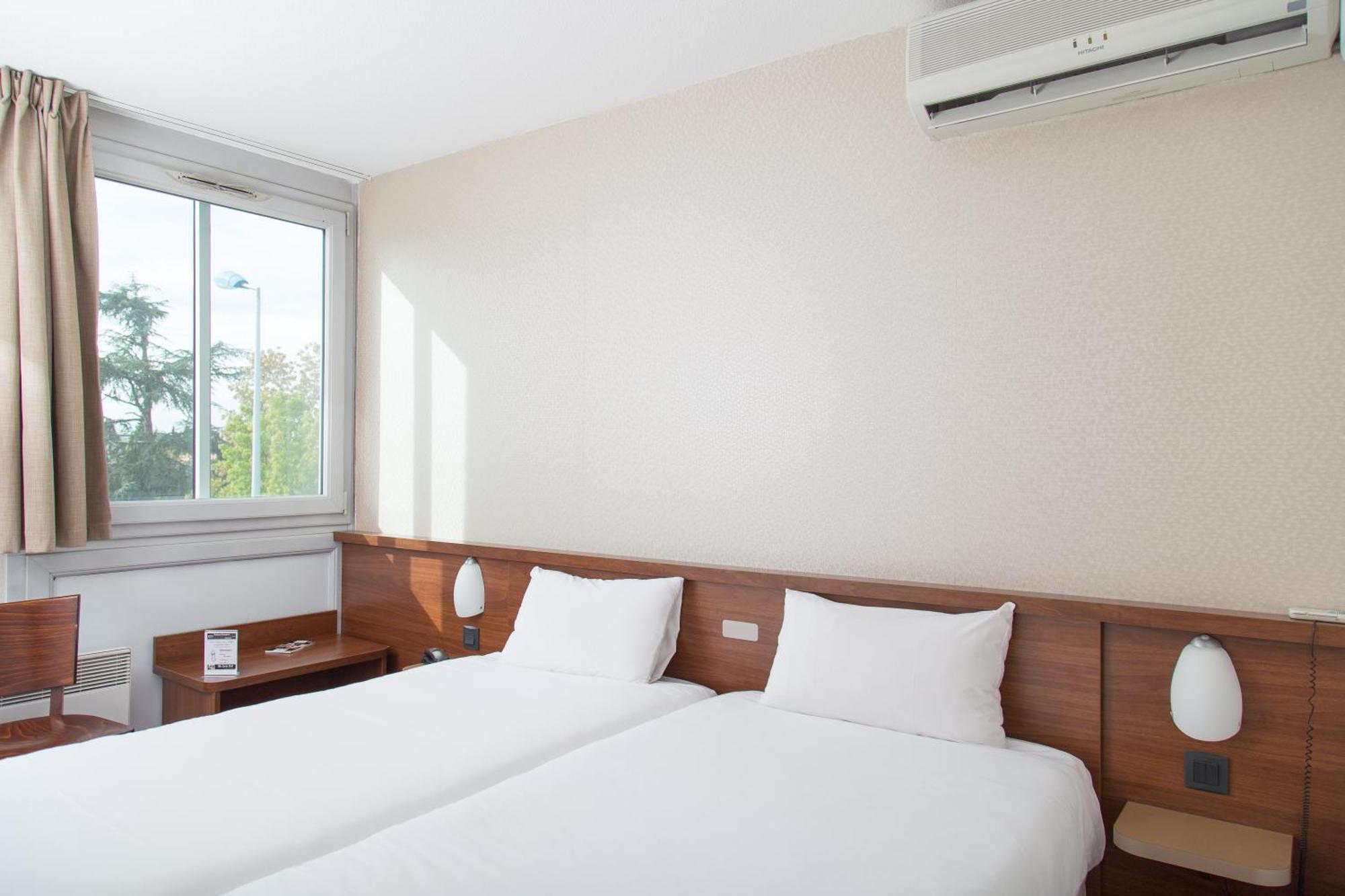 Brit Hotel Toulouse Colomiers - L'Esplanade Buitenkant foto