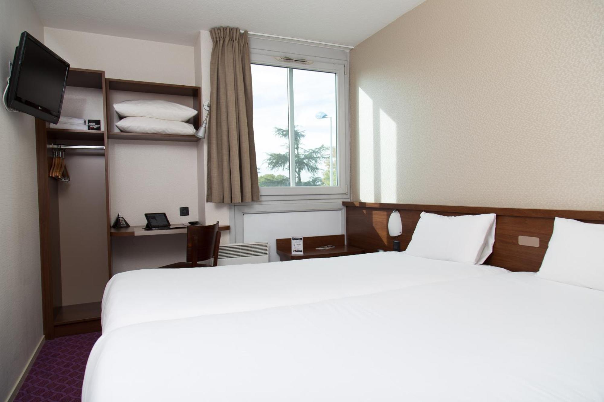 Brit Hotel Toulouse Colomiers - L'Esplanade Buitenkant foto