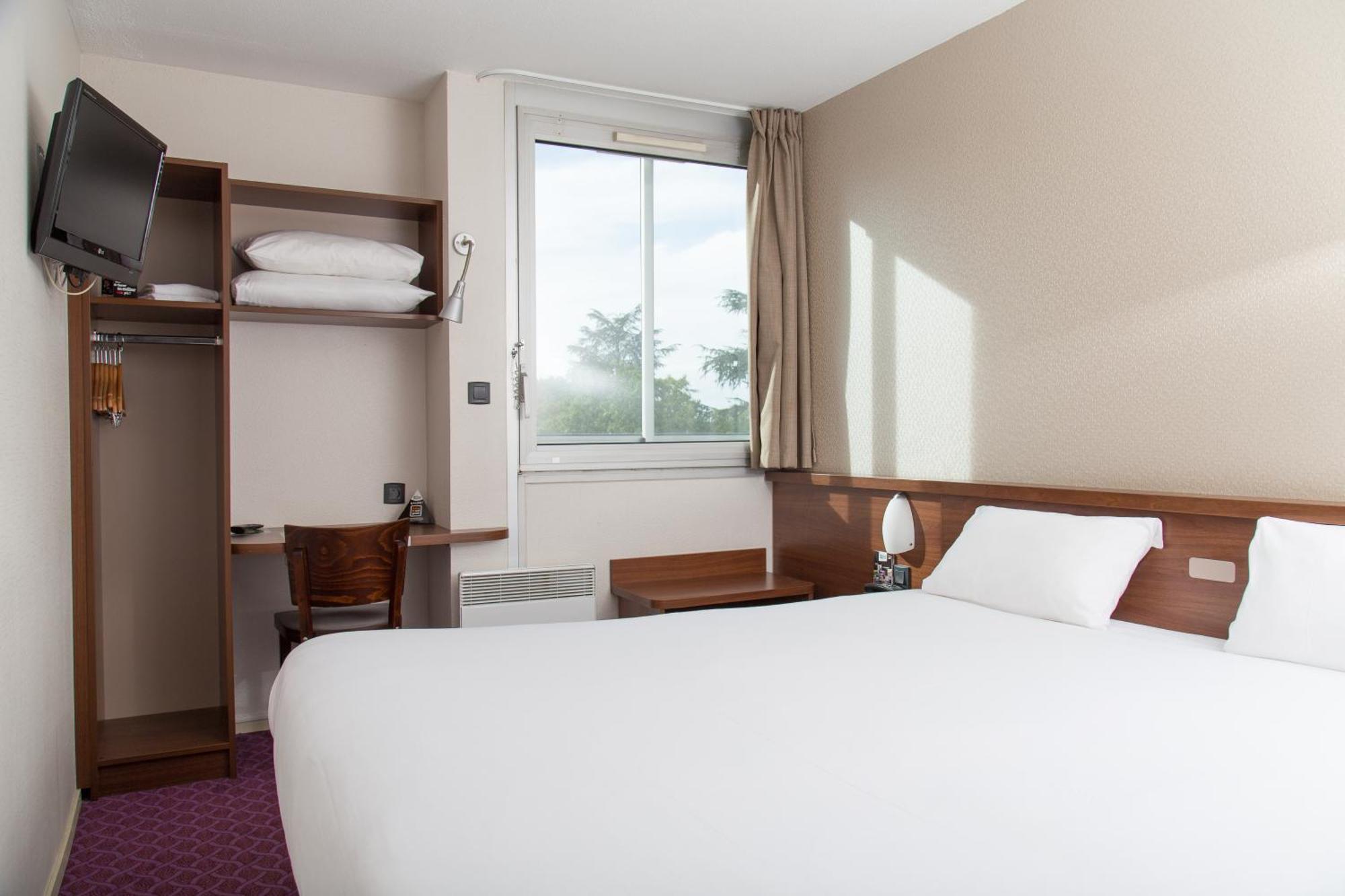 Brit Hotel Toulouse Colomiers - L'Esplanade Buitenkant foto